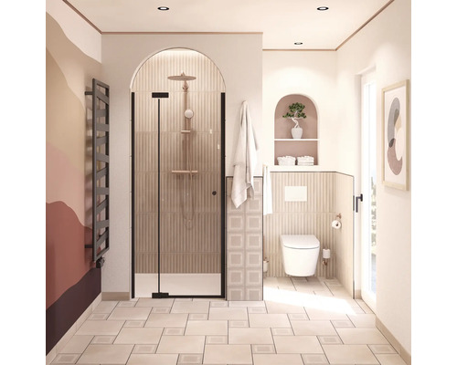Salle de bains avec douche, toilettes et radiateur