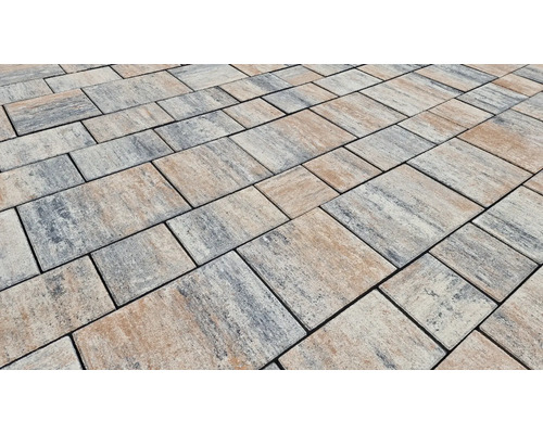 Verlegte Pflastersteine für den Aussenbereich