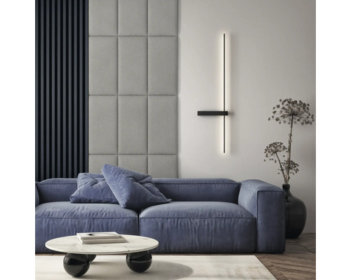 Coussin mural velours côtelé gris clair aspect textile 30 x 60 cm Salon avec canapé, table basse et applique murale