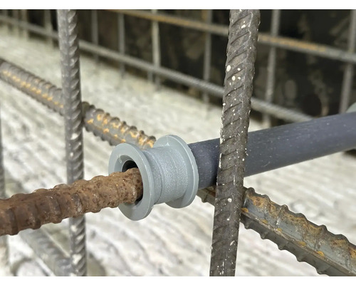 Detailansicht eines Bewehrungskorbs mit Abstandhalter