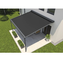 Terrasse mit schwarzer Pergola und Beschattungssystem