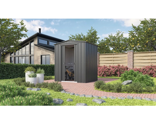 Abri de jardin en métal avec porte ouverte et vélo dans le jardin