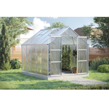 Serre de jardin avec portes ouvertes