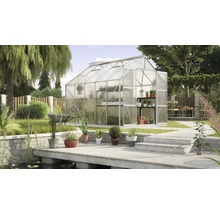Serre de jardin avec plantations et bassin