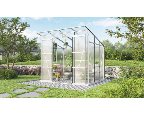 Gewächshaus Vitavia Playa 5900 Hohlkammerplatten 6 mm mit Fundamentrahmen 192 x 254 cm Aluminium Gewächshaus im Garten mit Pflanzen und Blumen