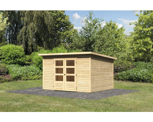 Abri de jardin en bois avec double porte et fenêtres dans le jardin