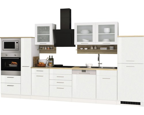 Cuisine complète avec appareils intégrés et façade blanche