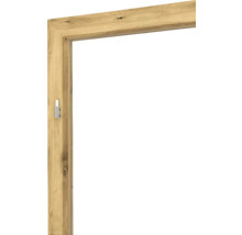 Huisserie de porte en bois avec ferrures