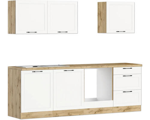 Cuisine équipée avec façades d''armoires blanches et plan de travail aspect bois