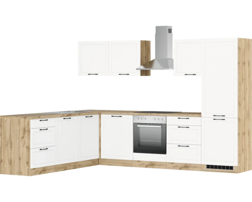 Cuisine complète avec façades blanches, plan de travail aspect bois et hotte aspirante