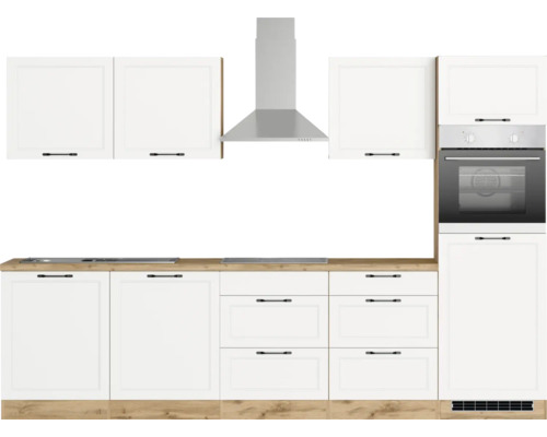 Cuisine équipée avec évier, plaque de cuisson, hotte aspirante et four