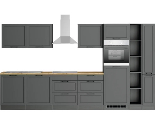 Cuisine grise avec éléments hauts, hotte aspirante et cuisinière électrique