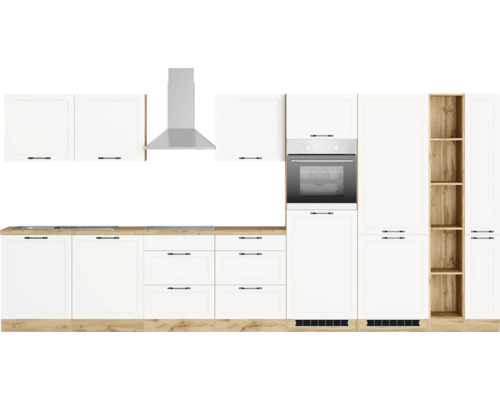 Cuisine blanche avec hotte aspirante et four intégré