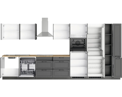 Graue Küchenzeile mit Spüle, Geschirrspüler, Herd, Dunstabzugshaube, Kühlschrank und Schränken