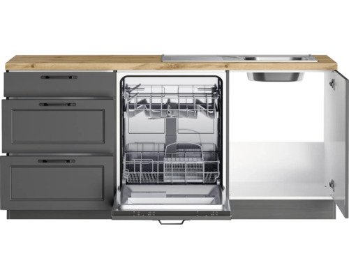 Cuisine équipée avec lave-vaisselle, évier et armoires