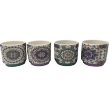 Vier Keramikbecher mit Mandala-Design