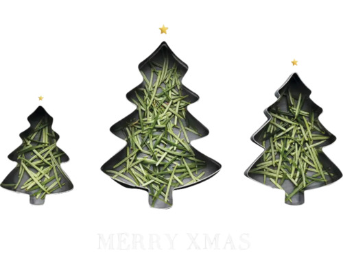 Weihnachtspostkarte trees 10,5x14,8 cm Drei Ausstechformen in Tannenbaumform gefüllt mit Rosmarin.