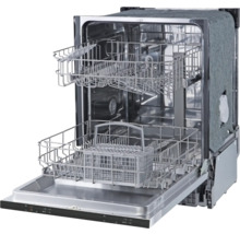 Lave-vaisselle ouvert avec paniers à vaisselle