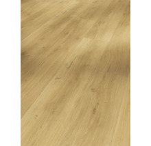 Verlegter Laminatboden in Holzoptik