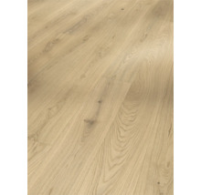 Structure de plancher en bois clair en détail