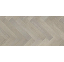 Pose de parquet clair en motif à chevrons