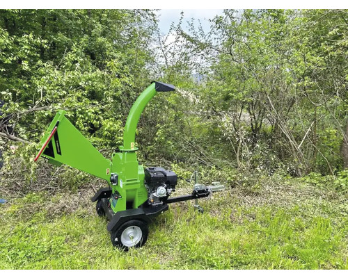 Broyeur de branches en extérieur