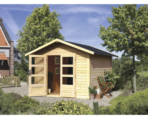 Gartenhaus mit geöffneten Doppeltüren und Satteldach im Garten