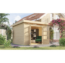 Abri de jardin avec portes doubles ouvertes, livres et fauteuil