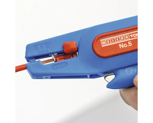 Abisolierzange mit Kabel