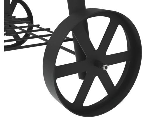 Roues d''un chariot de barbecue en métal