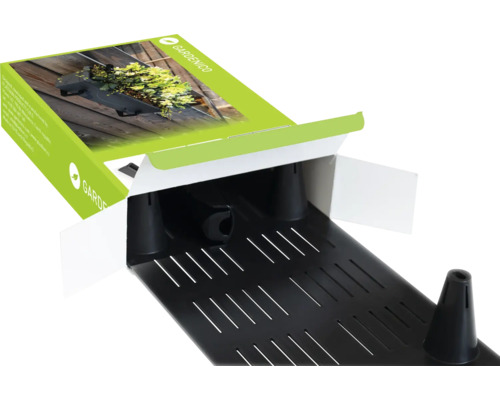 Geöffnete Verpackung eines Balkonkastens