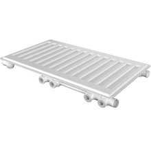 Flacher Heizkörper mit seitlichen Anschlüssen für Heizungsinstallationen