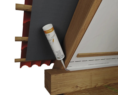 Application de mastic d''une cartouche dans la zone du toit