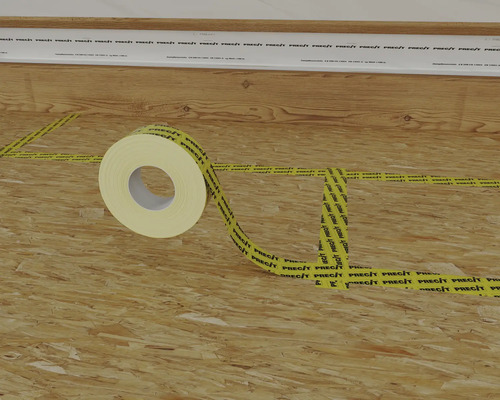 Rouleau de bande d''étanchéité sur fond en bois