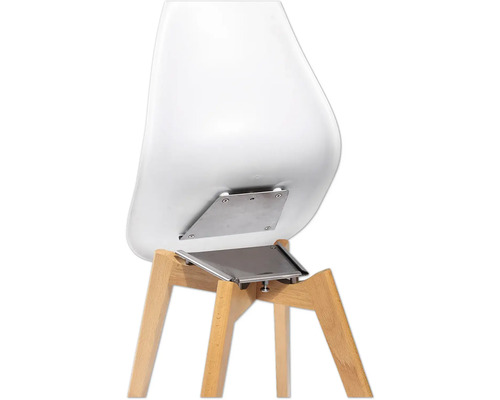 Detailansicht eines Stuhls mit Holzbeinen und Sitzbefestigung