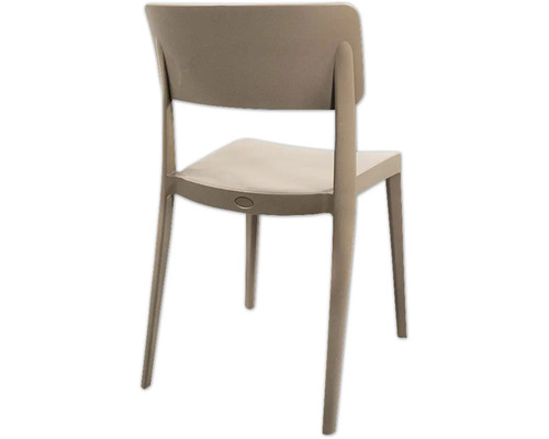 Stuhl mit Rückenlehne und vier Beinen