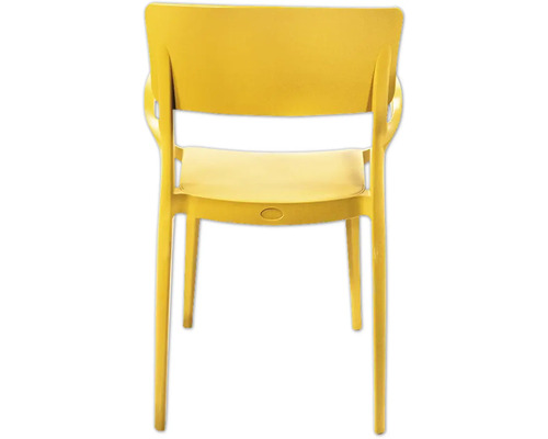 Chaise en plastique jaune avec accoudoirs, vue arrière.