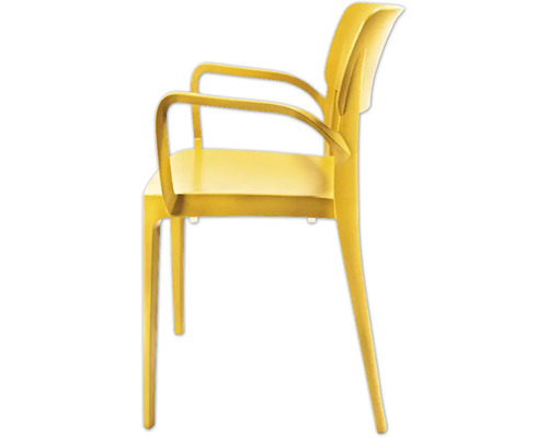 Chaise jaune en plastique avec accoudoirs