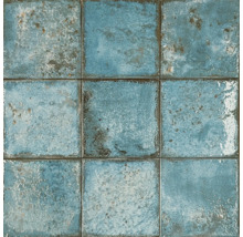 Carreaux bleus carrés avec surface structurée