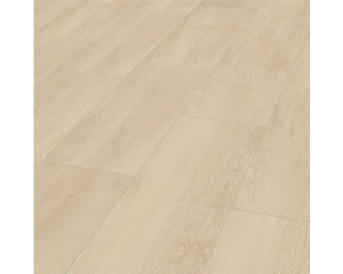 Panneaux de sol stratifié clair posés avec texture bois