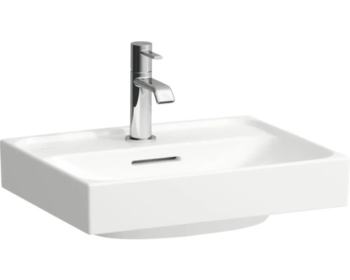 Waschbecken mit Armatur für das Badezimmer