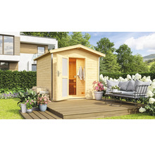 Sauna en bois dans le jardin avec terrasse et coin salon