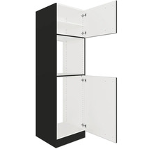 Armoire de cuisine avec portes ouvertes et étagères