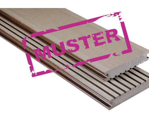 Lames de terrasse en bois et plastique en coupe transversale
