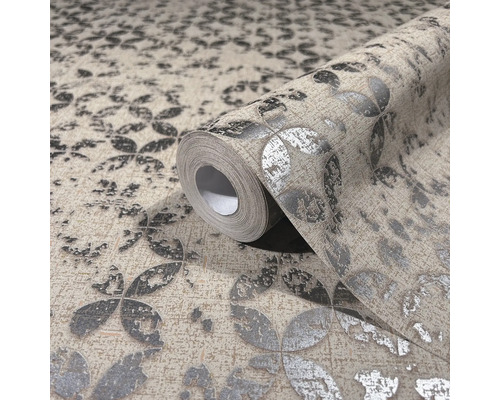 Tapetenrolle mit floralem Muster