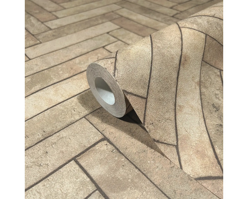 Tapetenrolle mit Steinmuster im Fischgrätmuster