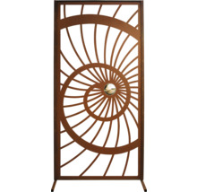 Panneau décoratif de protection visuelle avec motif en spirale en métal.