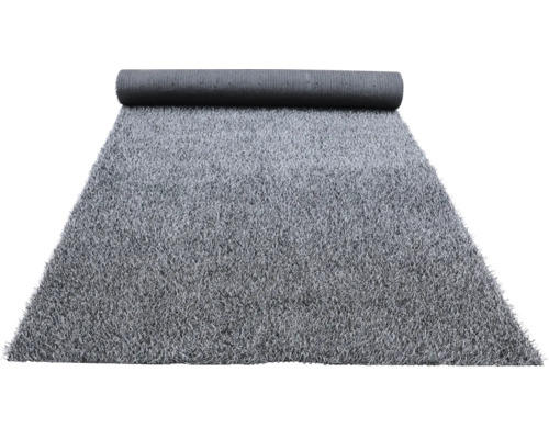 Kunstrasen ausgerollt