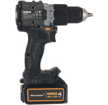 DeWalt Akku-Bohrschrauber mit McLaren-Akku