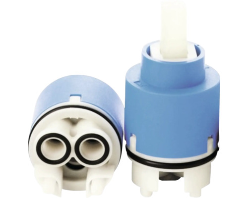 Zwei Wasserhahn-Kartuschen